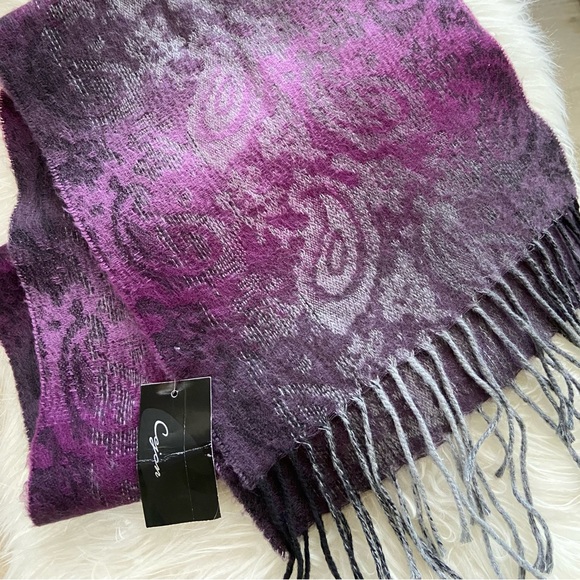 NEW Ombré Purple Paisley Italian Scarf - Picture 3 of 4